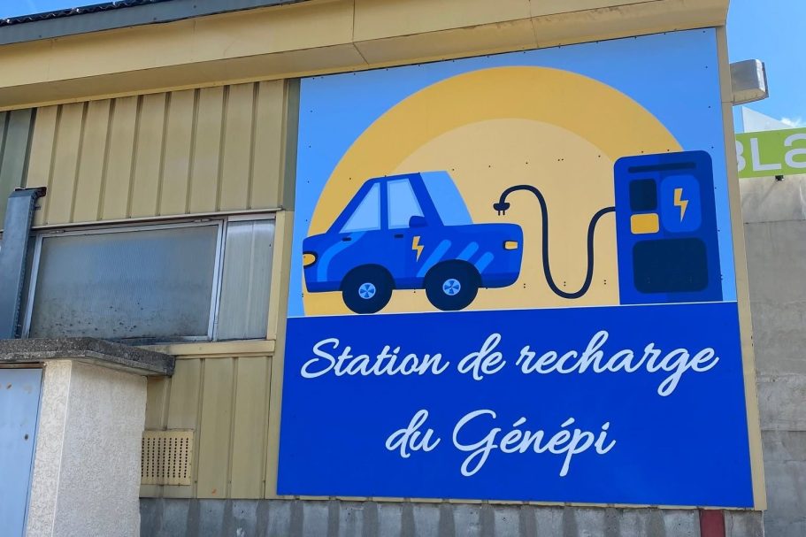 Panneau publicitaire chantier, immobilier, information, signalétique